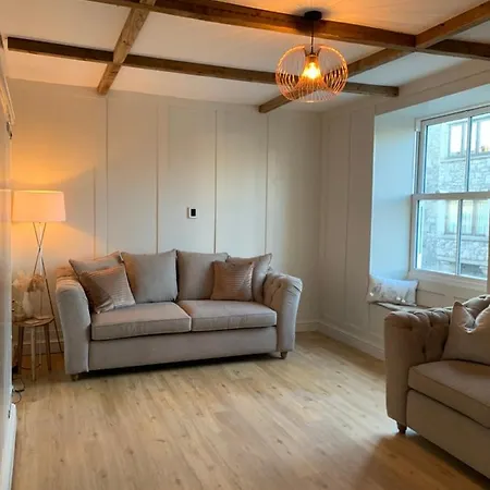 Cosy 1St Floor Flat - Kendal Lake District With Bike Storage Exterior photo