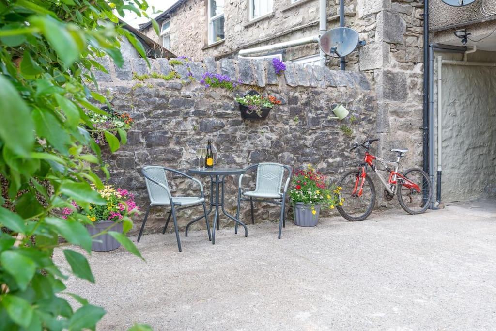Cosy 1st Floor Flat - District With Bike Storage * Kendal