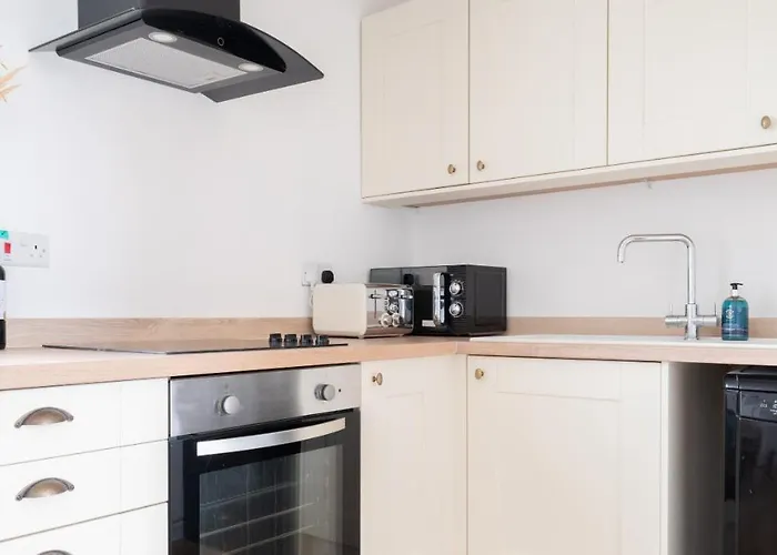 Cosy 1St Floor Flat - Kendal Lake District With Bike Storage