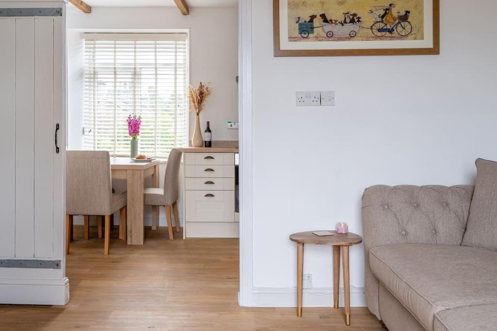 Cosy 1st Floor Flat - District With Bike Storage *