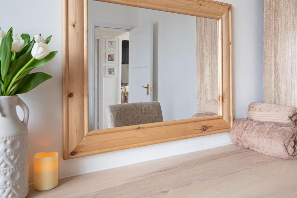 Cosy 1st Floor Flat - District With Bike Storage Apartment *