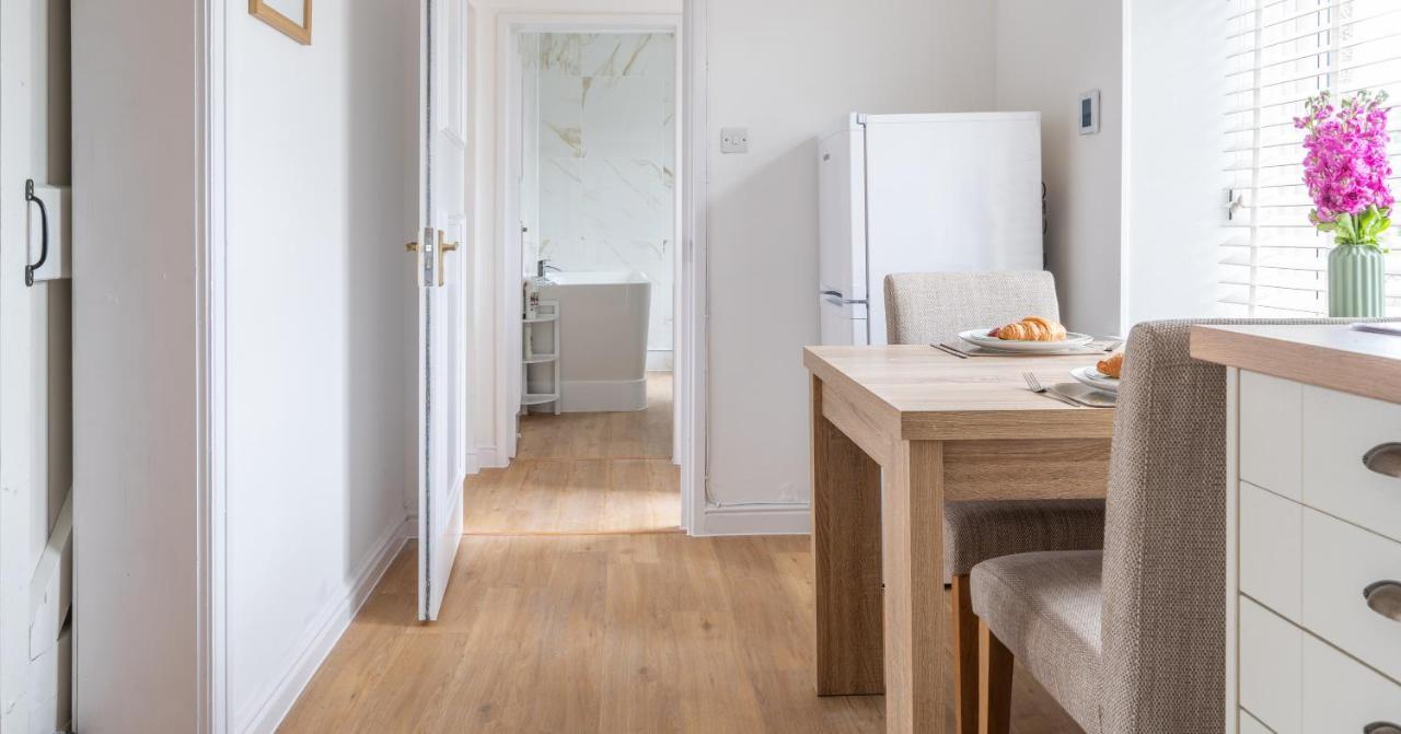 Cosy 1st Floor Flat - District With Bike Storage